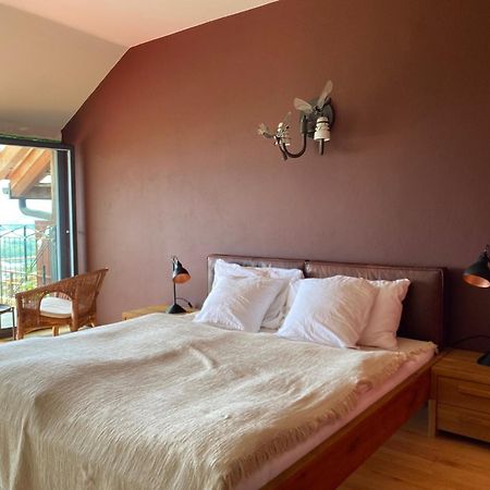 Bnb Belle5 Vully-les-Lacs Екстериор снимка